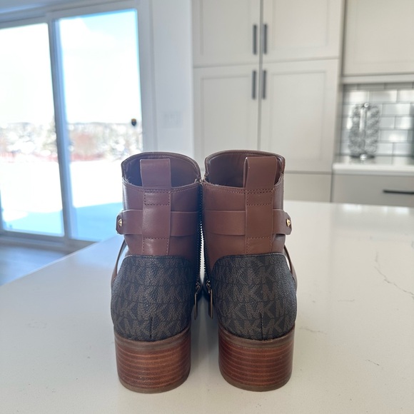 Michael Kors Logo Ankle Boot - Picture 2 of 2